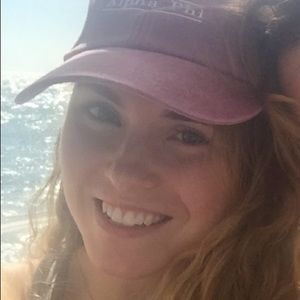 Meet your Posher, Caroline